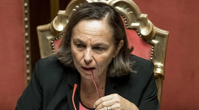 Election-day, paura del coronavirus e caos ai seggi: il governo teme l'astensione, Luciana Lamorgese può saltare