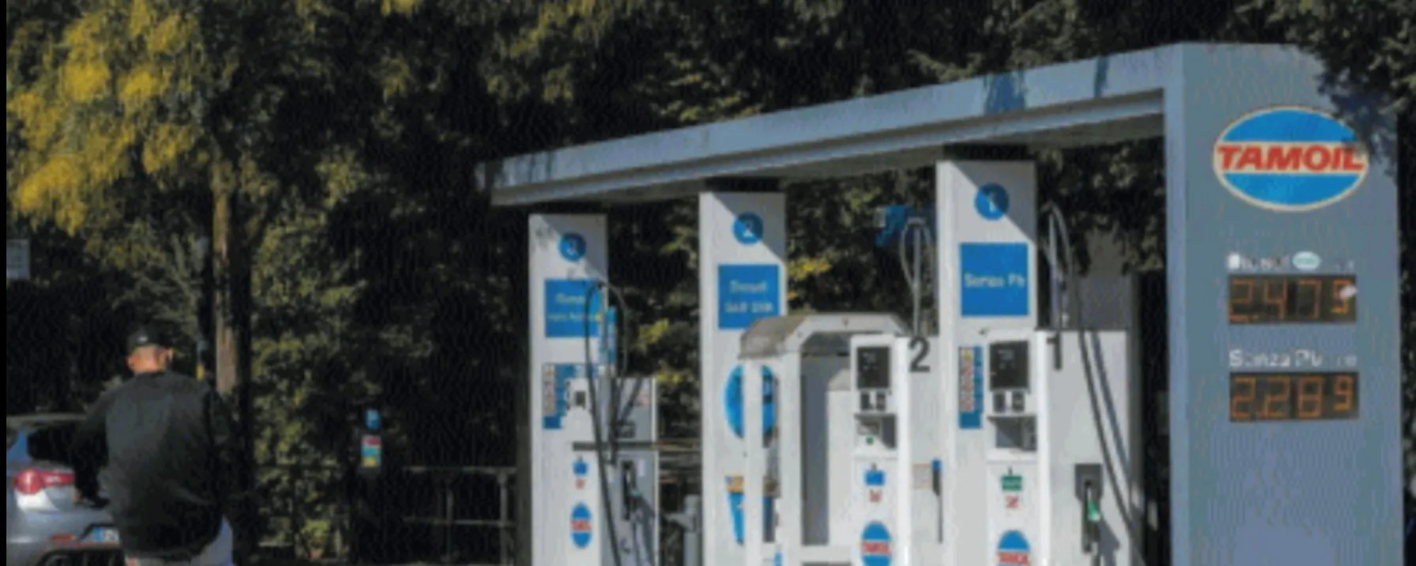 Pure Tamoil sconta la benzina ma il M5s vuole farci pagare di più