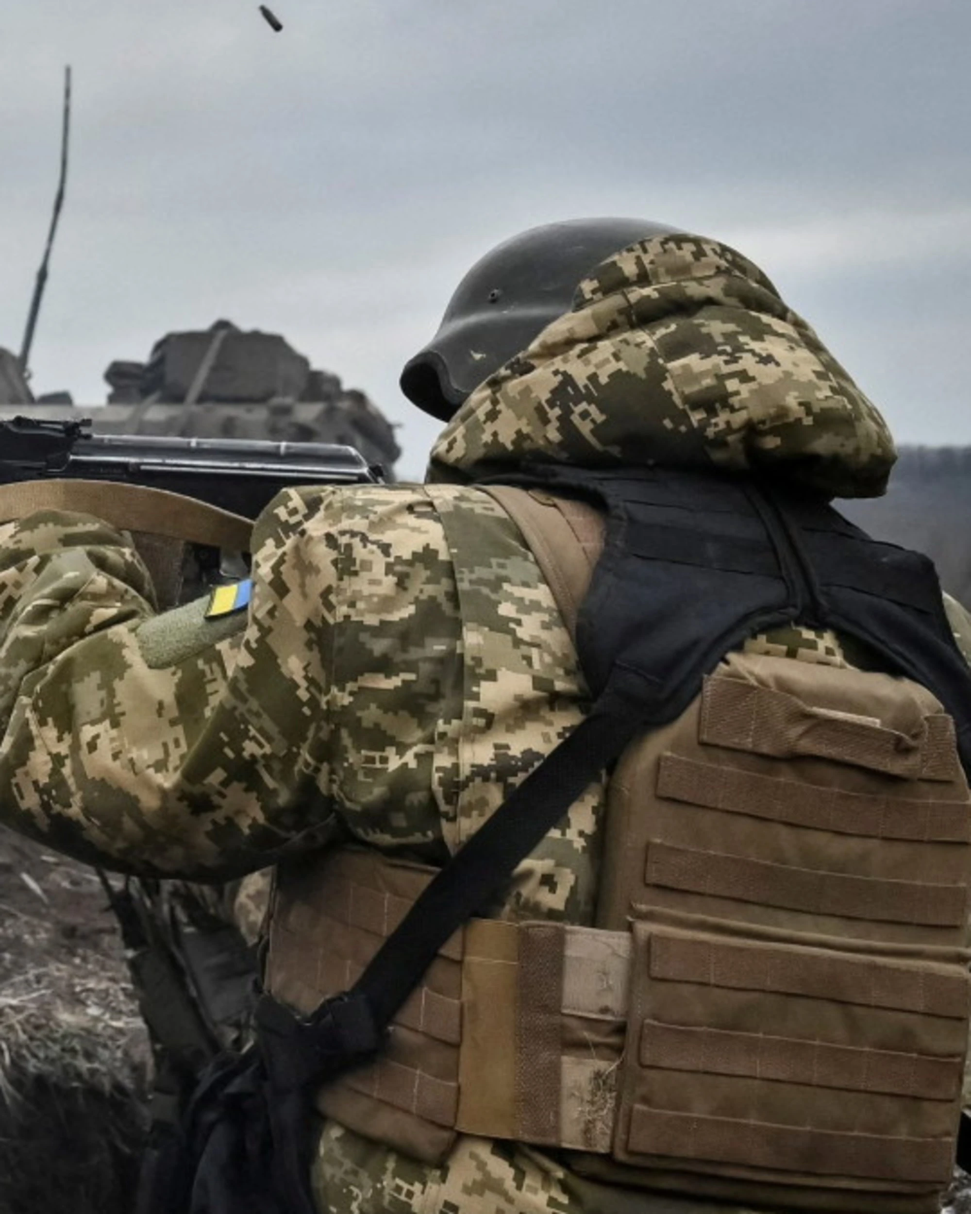Ucraina, la mossa di Putin: 700mila soldati, sta precipitando tutto