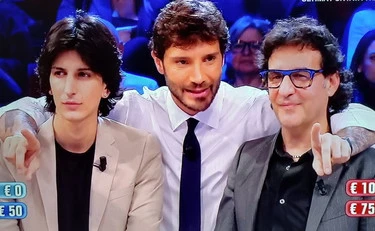 Affari tuoi, furia contro Natale: "Così sm***ona"