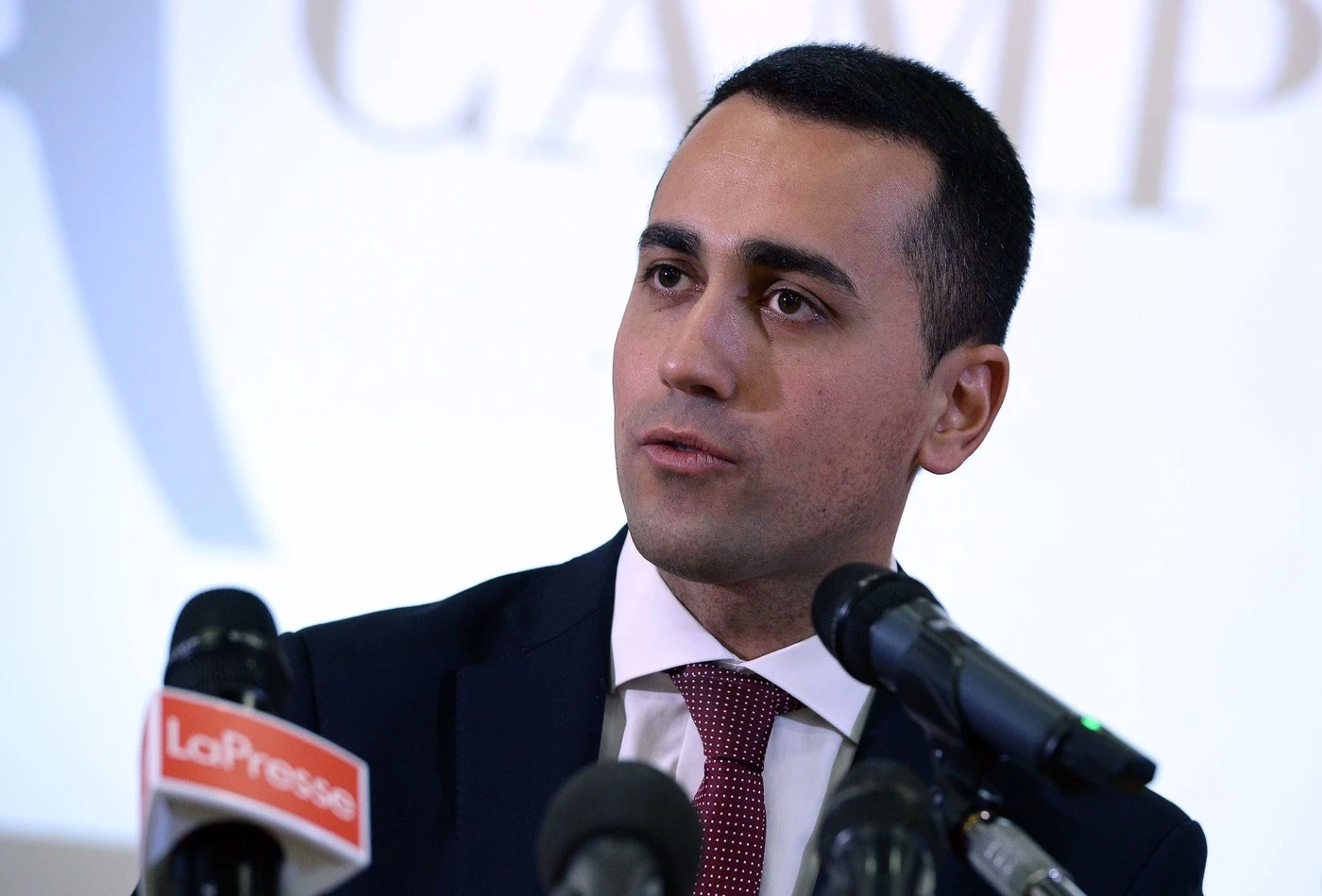 Luigi Di Maio, nel M5s il caso della collaboratrice Cristina Belotti: rimborsi spese dall'Europa non dovuti