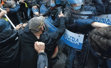 L'Italia sta diventando il centro di raccolta dei violenti