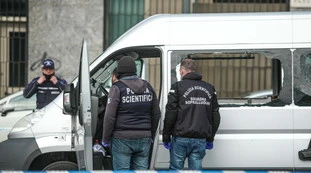 Milano, ammazzato con tre colpi mentre dorme: mistero all'alba