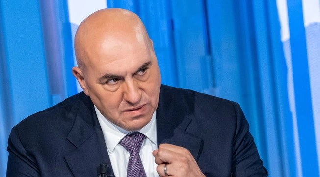 Guido Crosetto pronto a querelare Giuseppe Conte