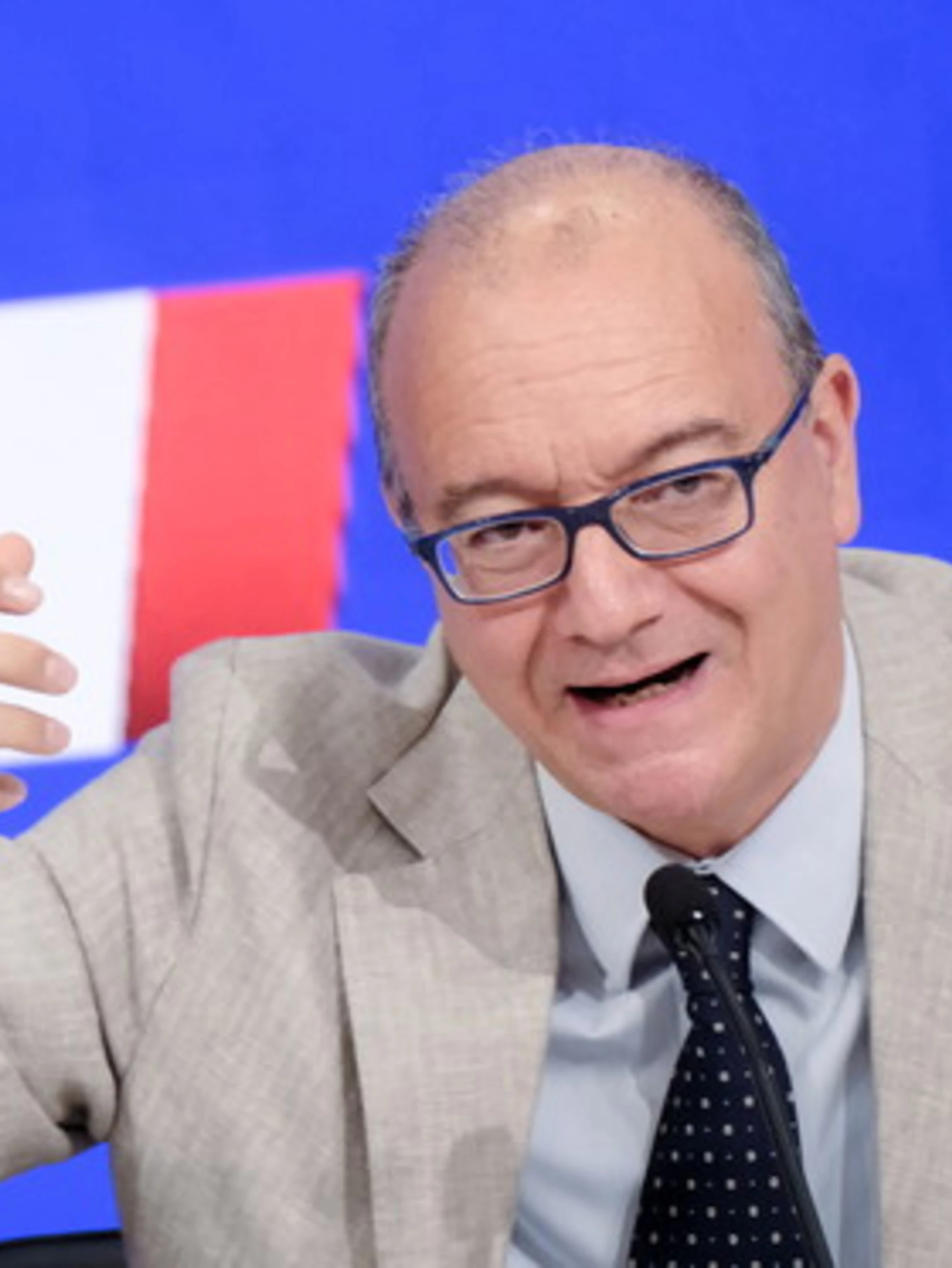 Il ministro Valditara: "Per i campi la svolta parte dalla scuola"