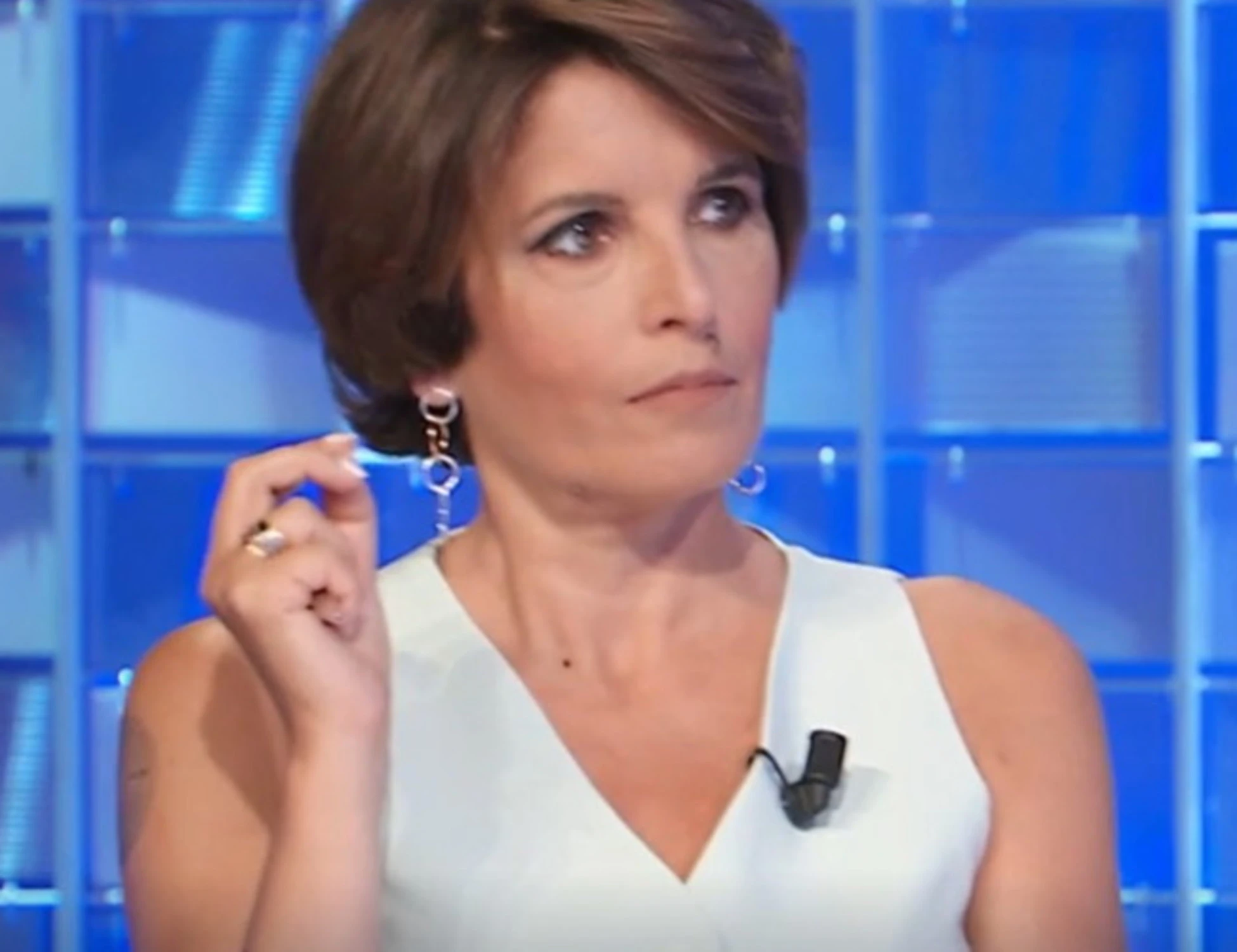 In Onda, Marianna Aprile ferma tutto per la bomba di fango su Meloni