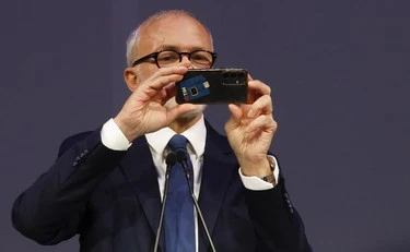 https://media.liberoquotidiano.it/Q6iQJRA6qBlZwfcVJev5waRnIqE-4hEUOpLwBGIeDUU/width:800/quality:90/aW1hZ2VzLzIwMjYvMDkvMDQvMTczNDI0NTgzLTI3YjM5MDgzLWIyN2UtNDZjMy04MWFkLTY2NGQ0YjFlZTY2OS5qcGc.webp