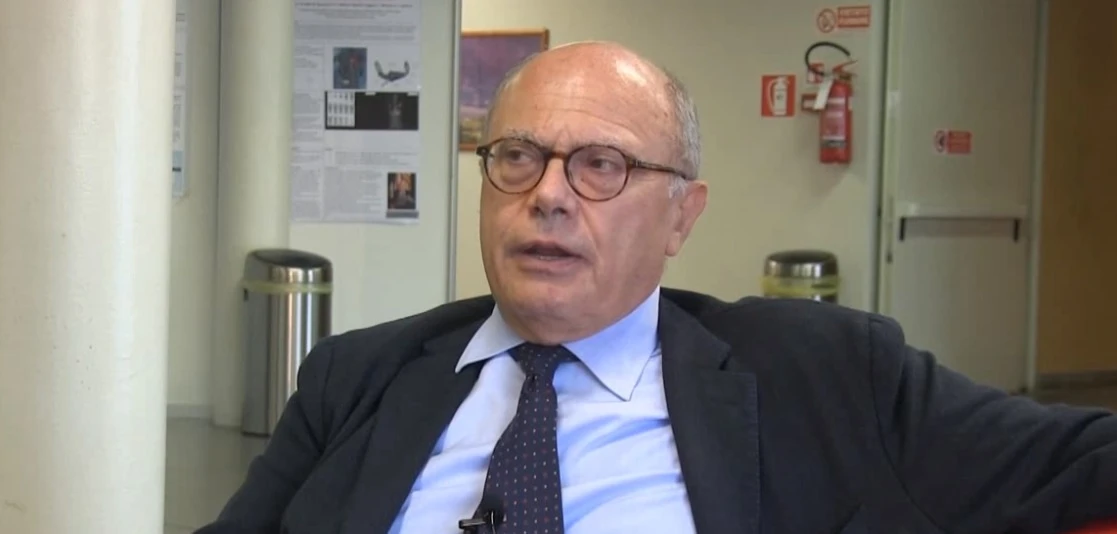 Coronavirus, Massimo Galli: "Contagio in contesto ospedaliero, la peggiore delle sfortune"