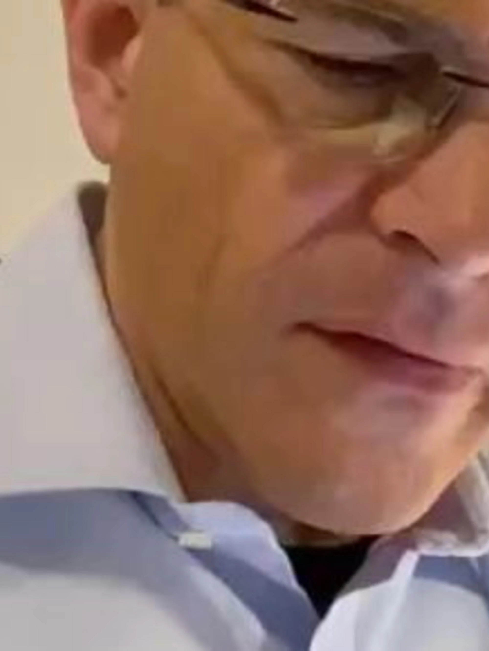 Capezzone: "Ecco come usano la coda per il Papa: chi sarà il suo successore"