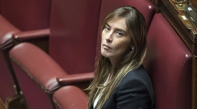 Maria Elena Boschi, retroscena: il "no" grillino alla renziana ministro ha di fatto aperto la crisi di governo