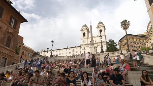 https://media.liberoquotidiano.it/Q9nI7jre0YIM6MiwmRWn5SxbFDx3go6tNKILDIRsBfU/width:800/quality:90/aW1hZ2VzLzIwMjUvMDkvMTEvMTUzMTQxNjY3LTJiYmM1Y2JkLWU2MGUtNDBiMi1hMTJkLTIyNjJkZTUzN2JjMC5qcGc.webp