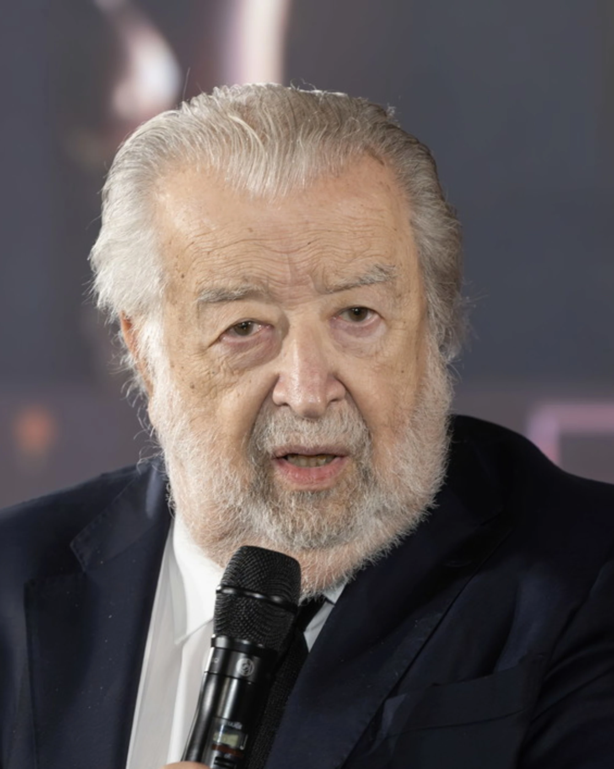 Pupi Avati piange miseria? Ma... lo finanzia il governo