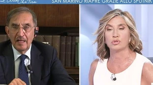 Vaccino, Ignazio La Russa a L'aria che tira: "La Germania già li compra, noi no. Sudditanza?"