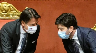 Giuseppe Conte e il coronavirus, l'ex governatore sardo Cappellacci lo denuncia: "Epidemia colposa"