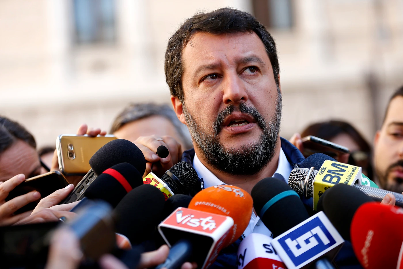 Matteo Salvini contro Conte: "Pare che abbia firmato un accordo segreto con l'Ue, in tal caso dovrà spiegare"