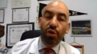Matteo Bassetti fuori controllo, "un popolo di ebeti": perché insulta gli italiani