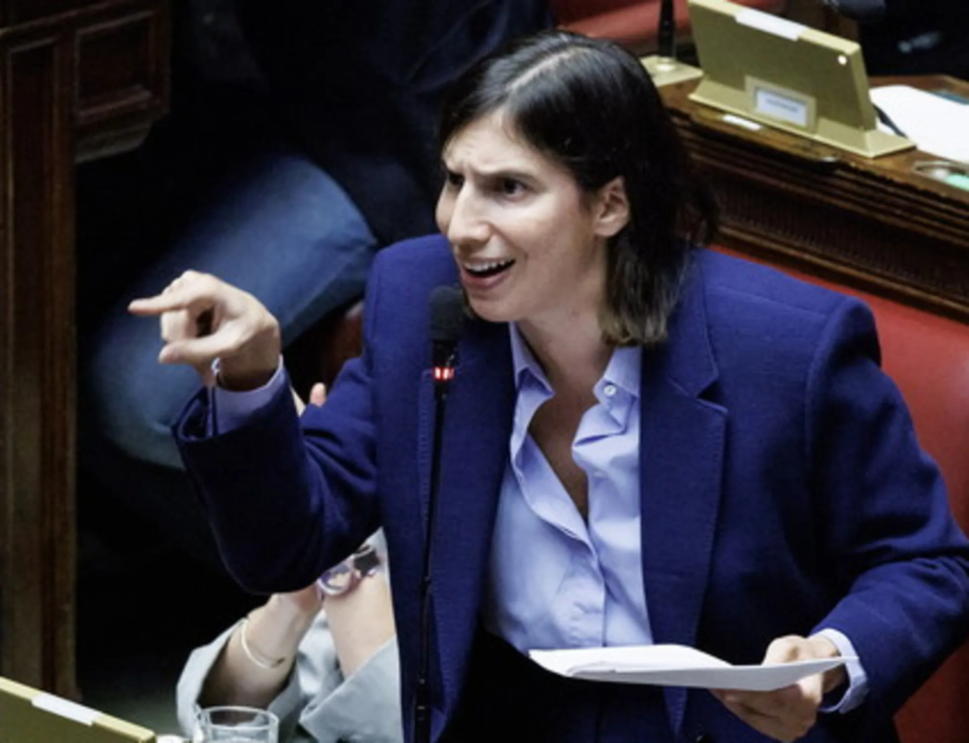 Leggi l'articolo: "Cosa succede se Schlein perde": tam tam impazzito in Aula
