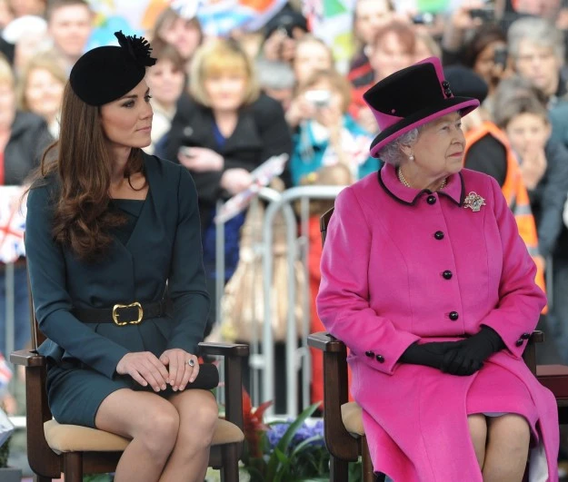 Kate Middleton infuriata con la Regina: i suoi genitori fuori dal pranzo di Natale