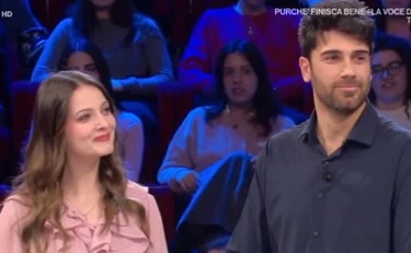 Affari tuoi, "roba da ufficio inchieste": esplode lo scandalo