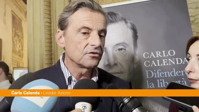 Calenda "Vedere cacciare le bandiere dell'Ucraina mi mette grande tristezza"