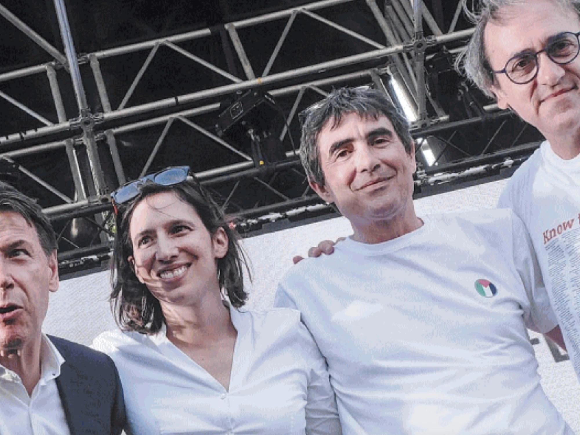 Campioni del flop. Giorgia si rassegni, resterà premier