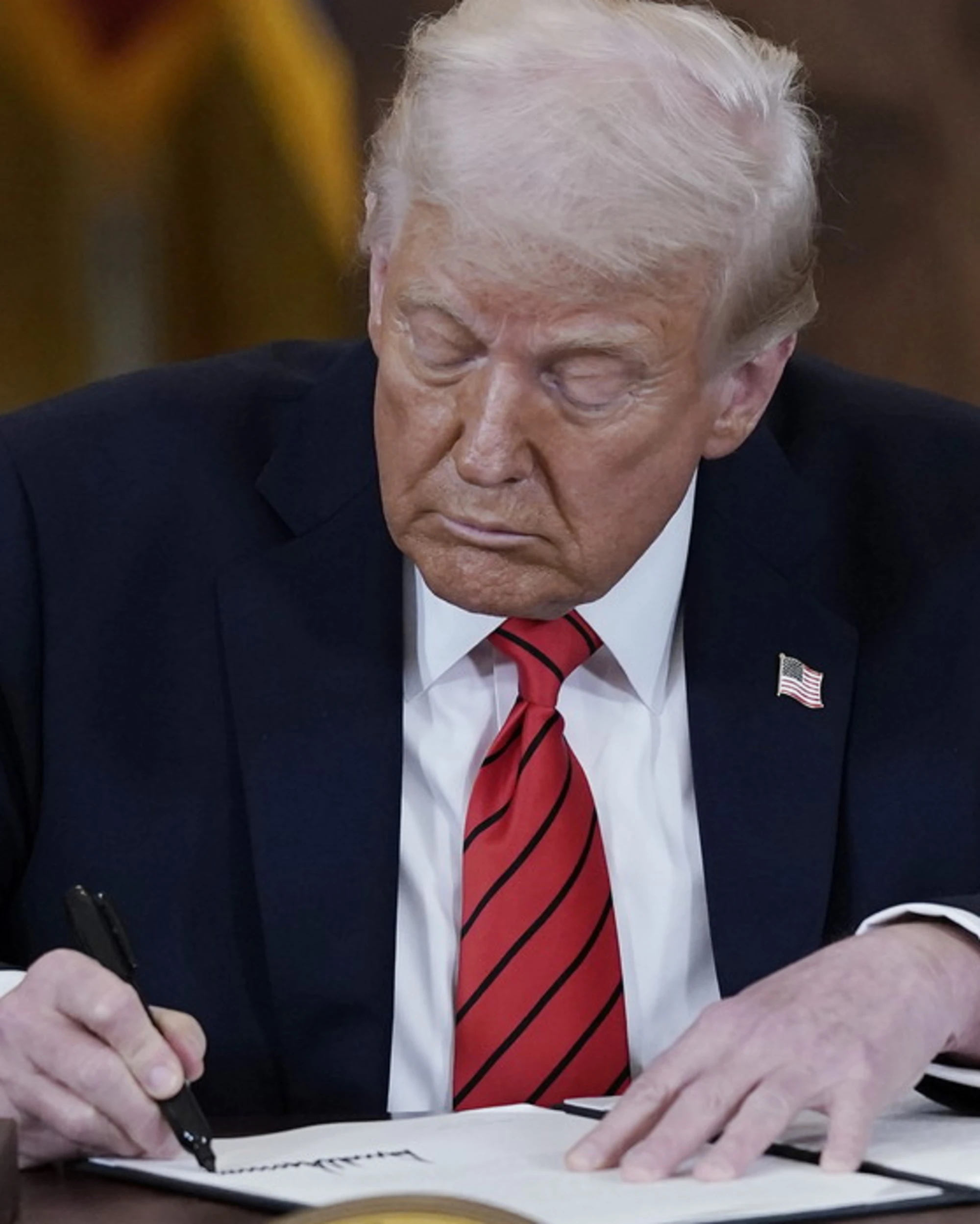 Trump, i secondi "primi 100 giorni" del presidente con la clava