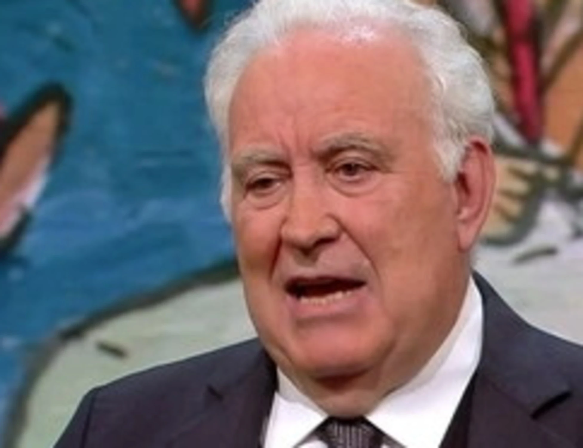 Michele Santoro preoccupato da Vannacci: "Anche Hitler sembrava un personaggio ridicolo"