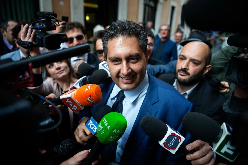 Silvio Berlusconi dice sì, vince la linea di Giovanni Toti: il governatore è il nuovo leader di Forza Italia