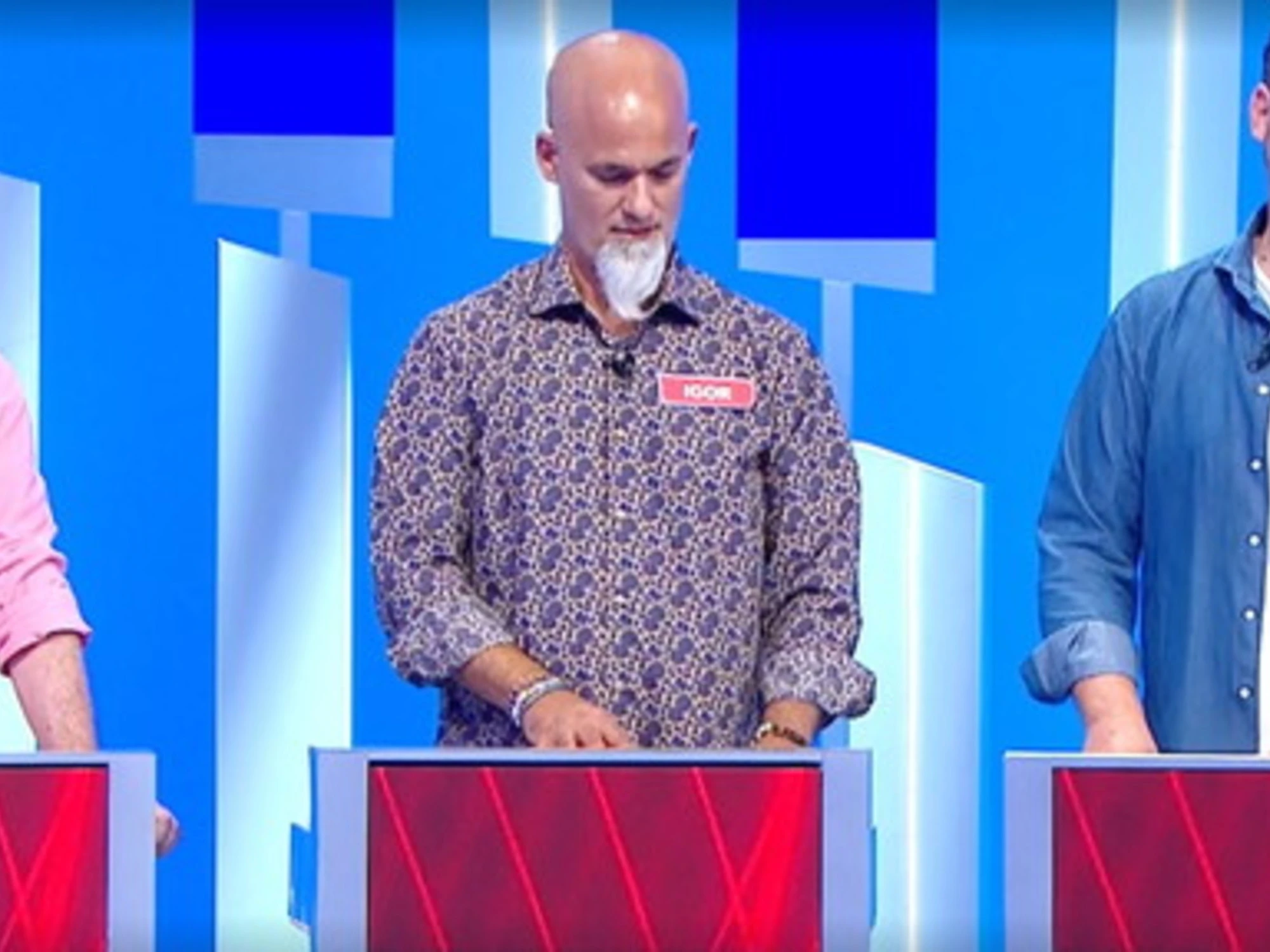 Reazione a Catena, "saponetta e wi-fi? Pubblicità occulta": delirio in diretta