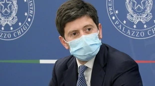 Bollettino 11 ottobre, cosa non torna nel rapporto contagi-morti: "Dati nascosti"? Un ombra sul ministero