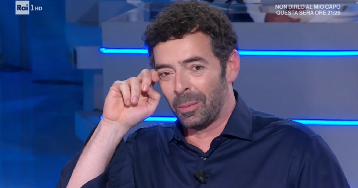 Alberto Matano, il giornalista piange a Domenica In ricordando la sua terra