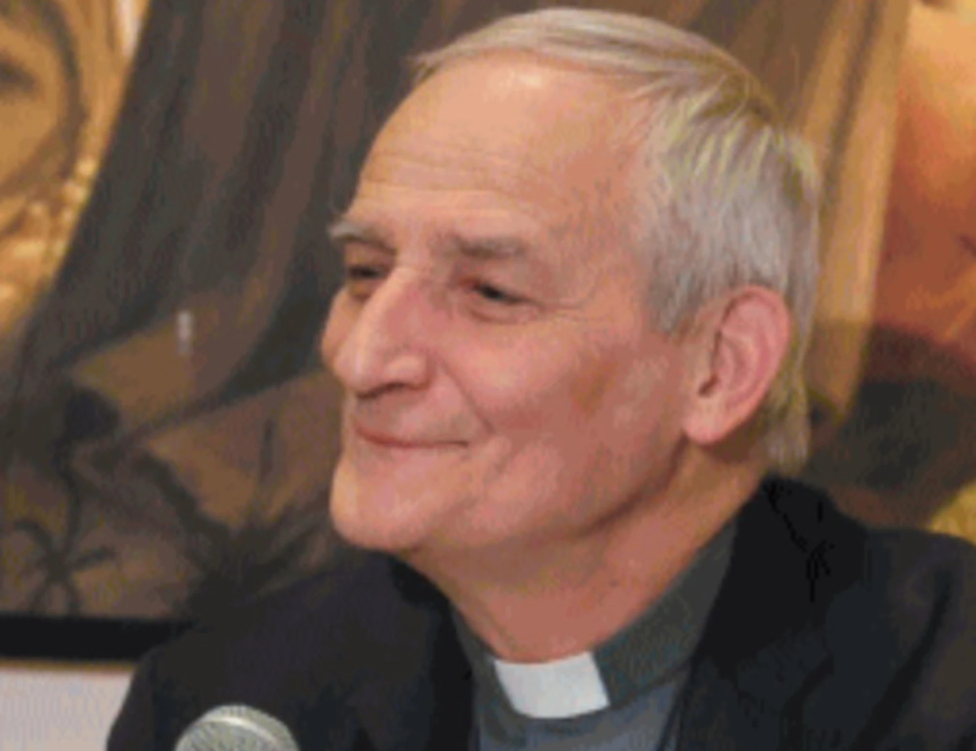 I vescovi aprono ai trans, stop agli agenti americani