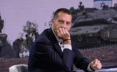 Report, veleni contro Piervincenzi: "Conflitto d'interessi"