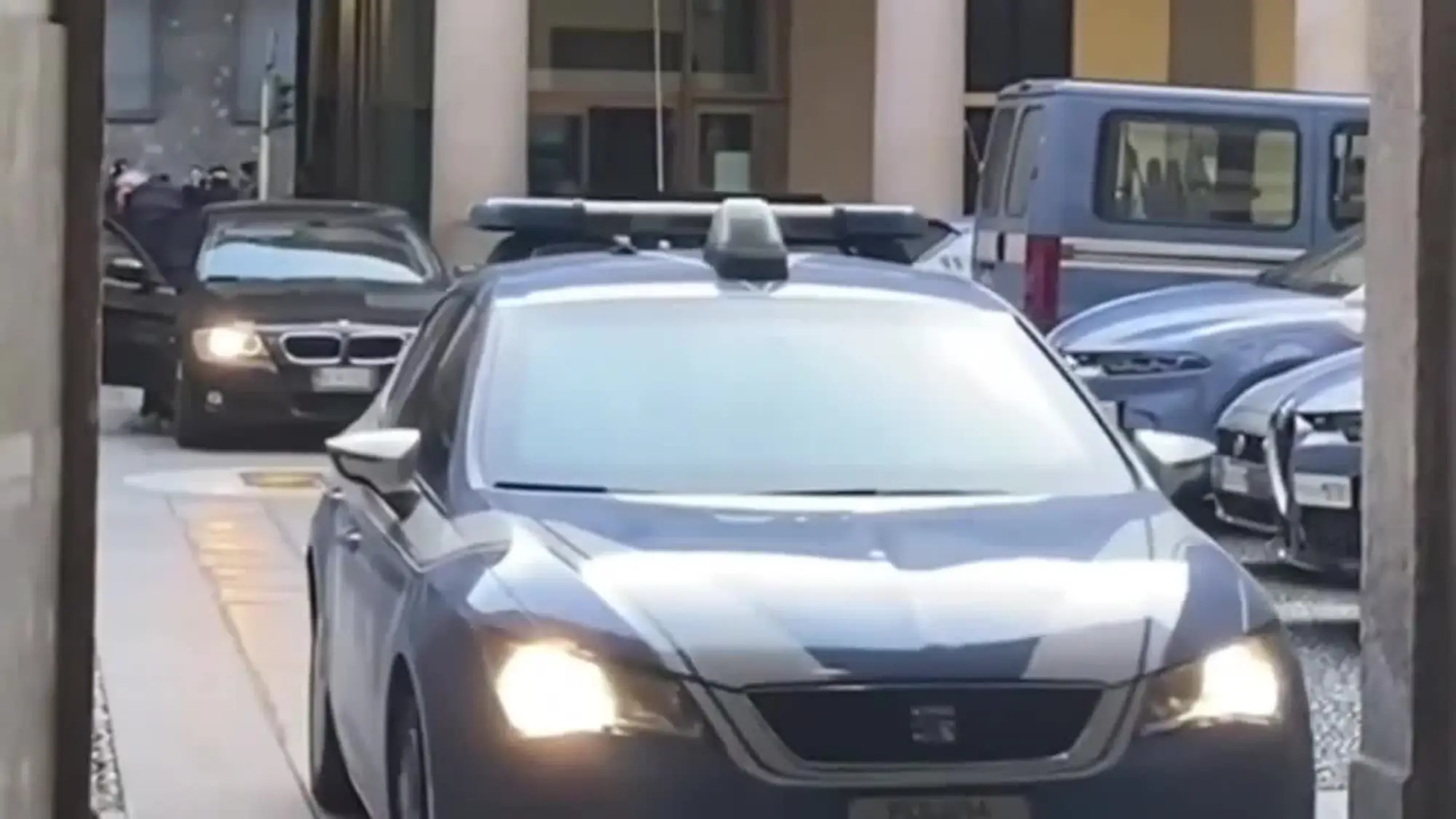 Milano, Diego riaffidato alla madre: l'emozionante incontro