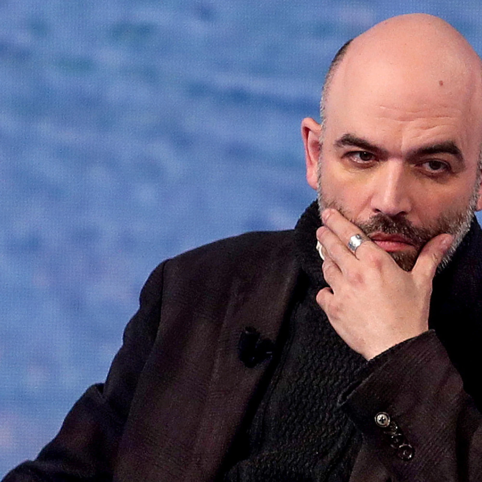 Saviano, il martire con libertà d'insulto: il format da Fazio