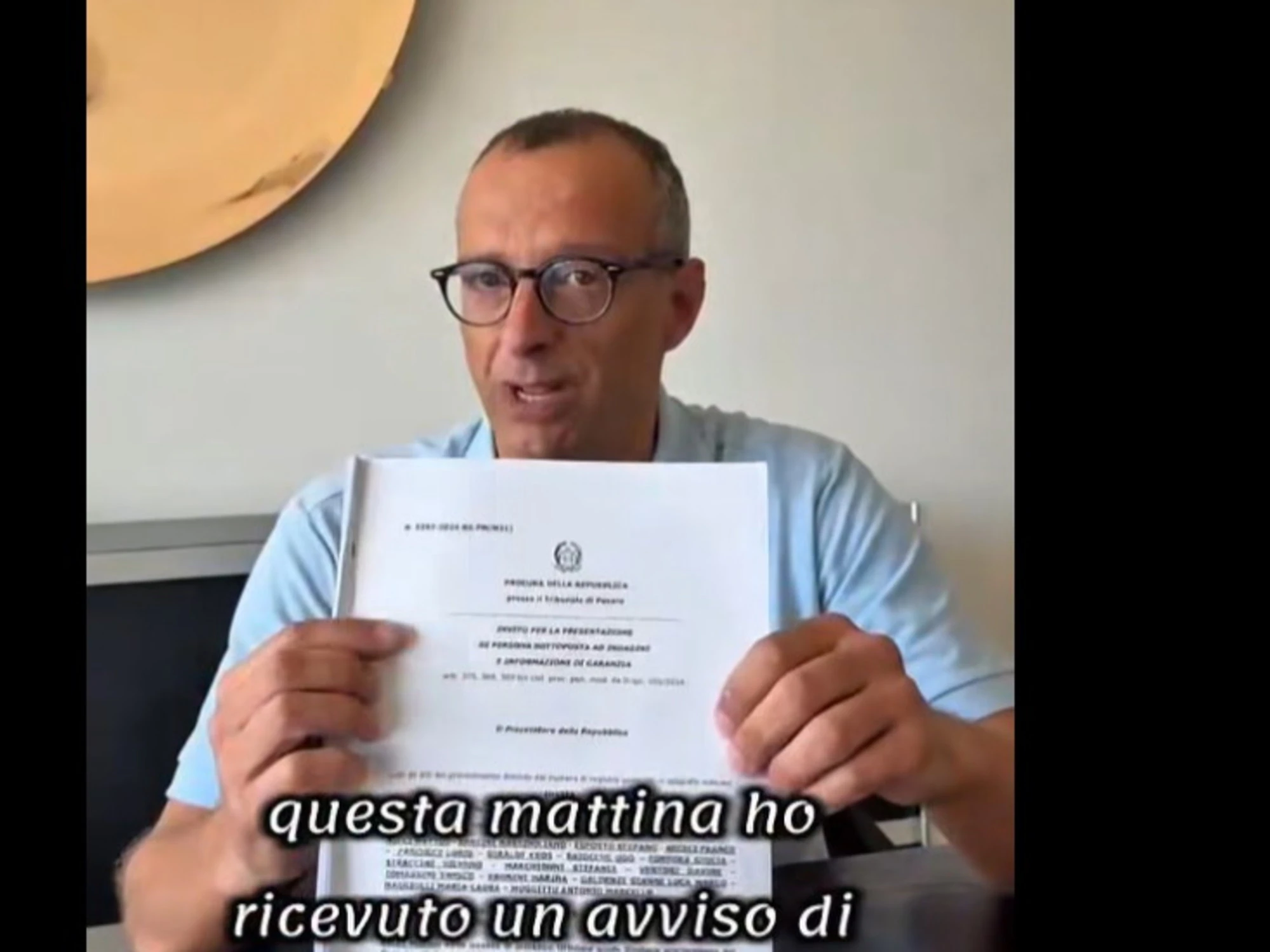 Matteo Ricci indagato: "Le feste e il casco di Rossi". Conte duro: molla il Pd?