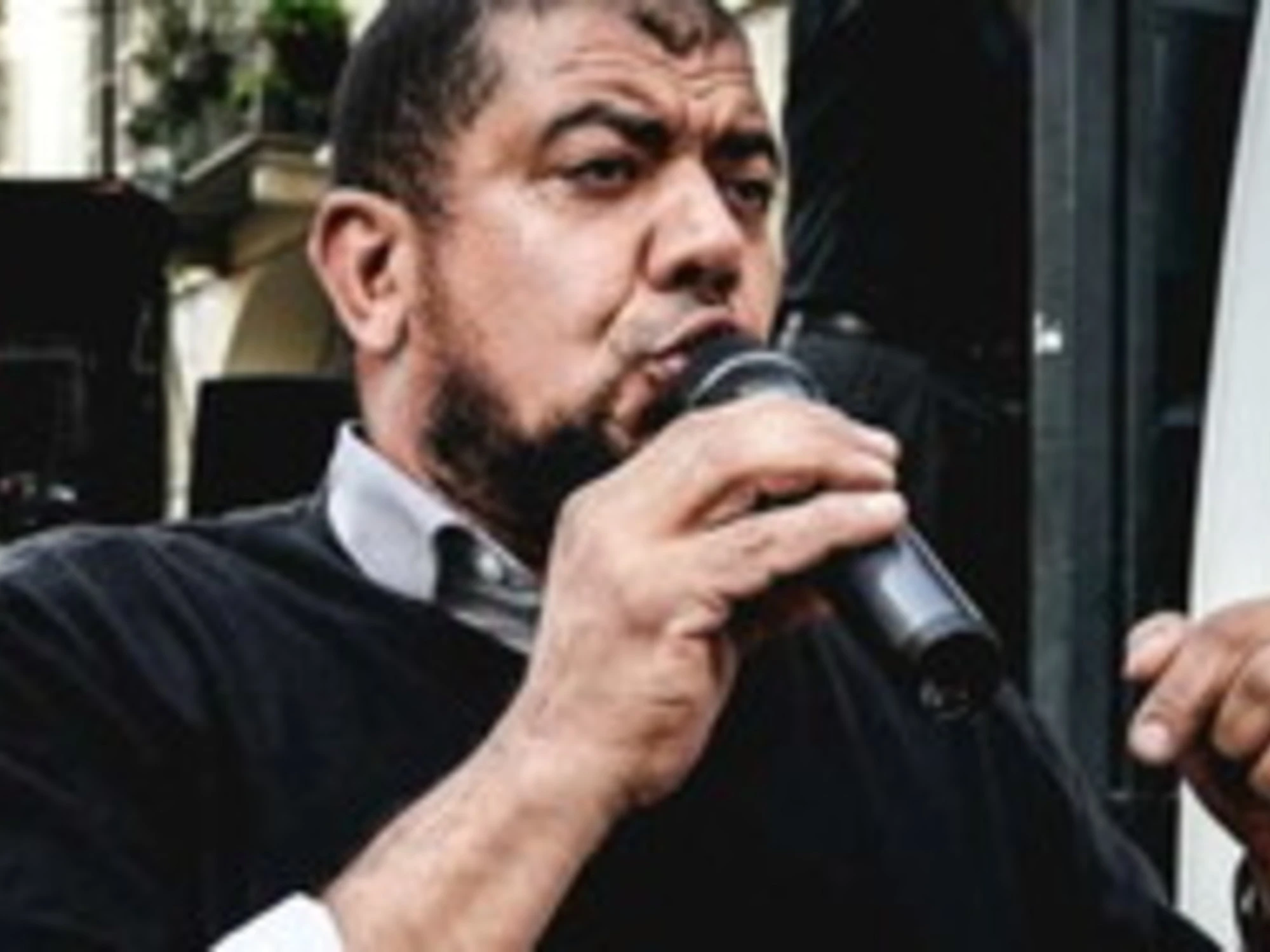 Imam di Torino, la Cassazione nega il trattenimento nel Cpr. Ira di Fdi