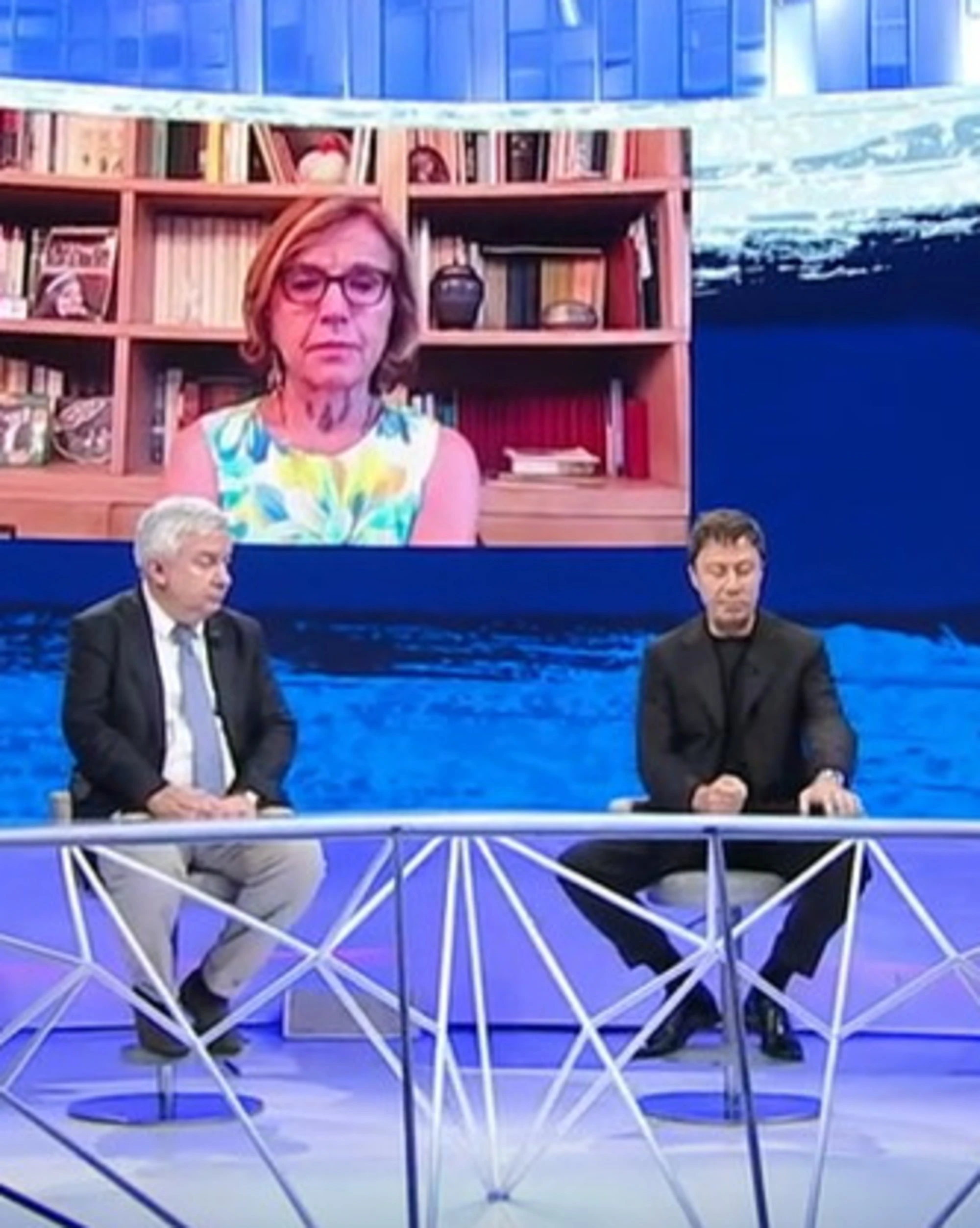 In Onda, Italo Bocchino: "Nobel alla Meloni", fa impazzire Aprile e Telese