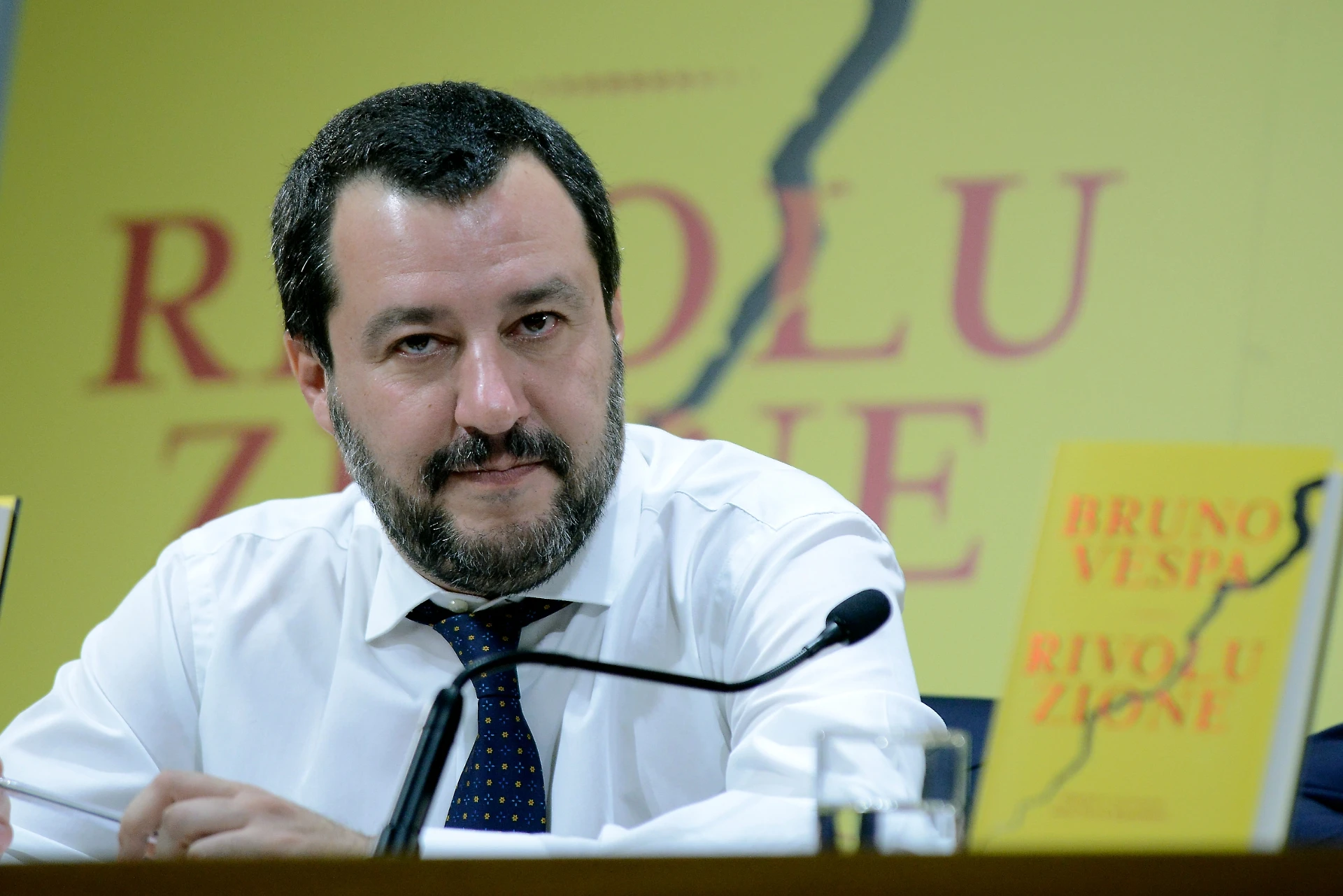 Matteo Salvini, come diventa pure re di Napoli: chi ci sarà in piazza, così si prende l'Italia