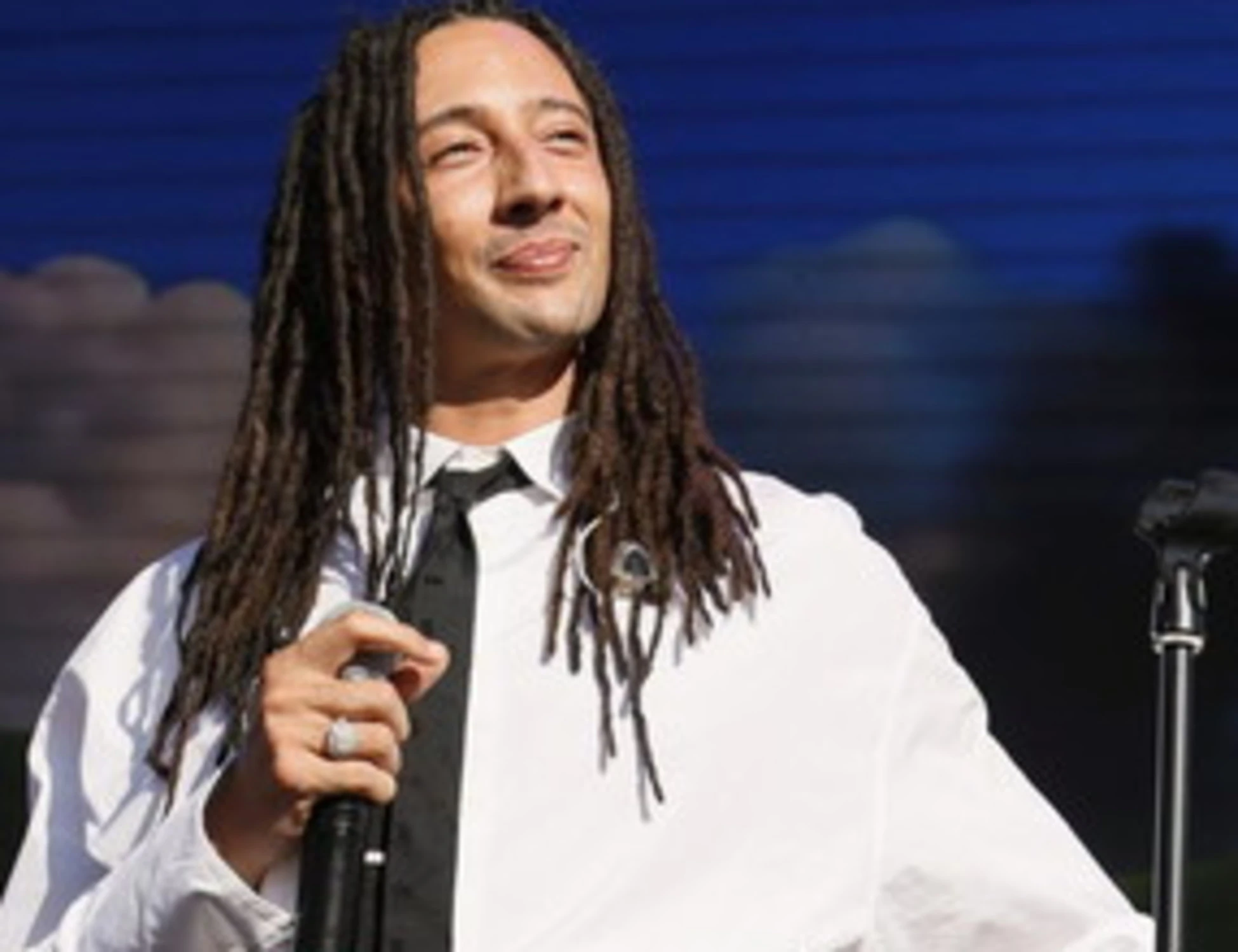 Milano-Cortina, Ghali senza vergogna: ecco su cosa tace