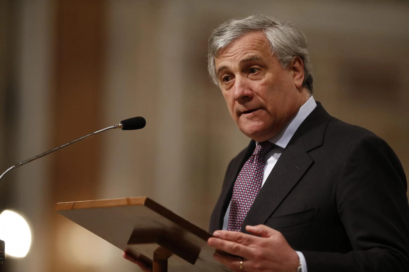 Maria Elena Boschi, la foto con Antonio Tajani: prove tecniche di larghe intese?