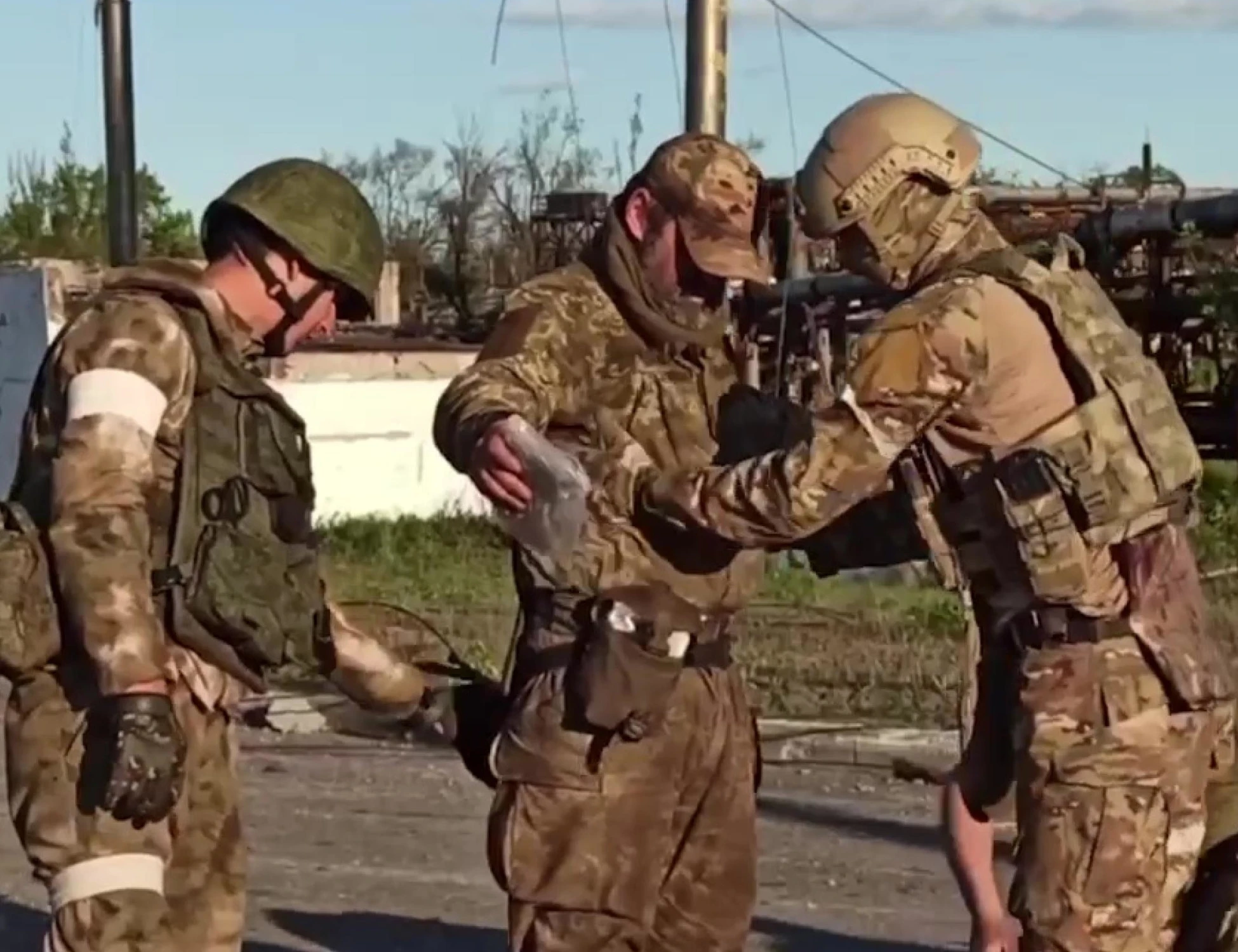Ucraina, l'esercito russo è in crisi? Putin arruola i malati di mente