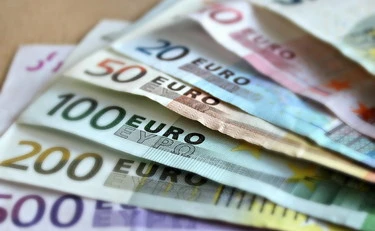 Pensioni dicembre 2025, chi avrà sull'assegno 154 euro in più
