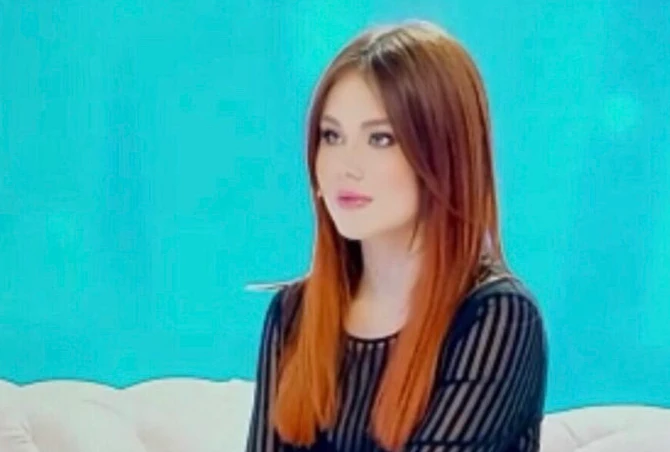 Domenica Live, Jasmine Carrisi commuove tutti: il dolcissimo ricordo della nonna e del padre Al Bano