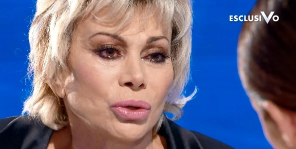 Verissimo, Carmen Russo sconvolta dal dolore: "Non ero pronta per una tragedia così grande"