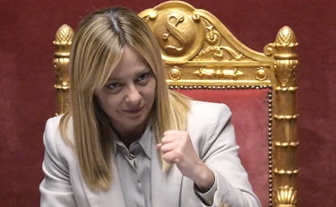 Giorgia Meloni azzera la sinistra: "Non siamo nell'Urss", poi la stoccata a Monti