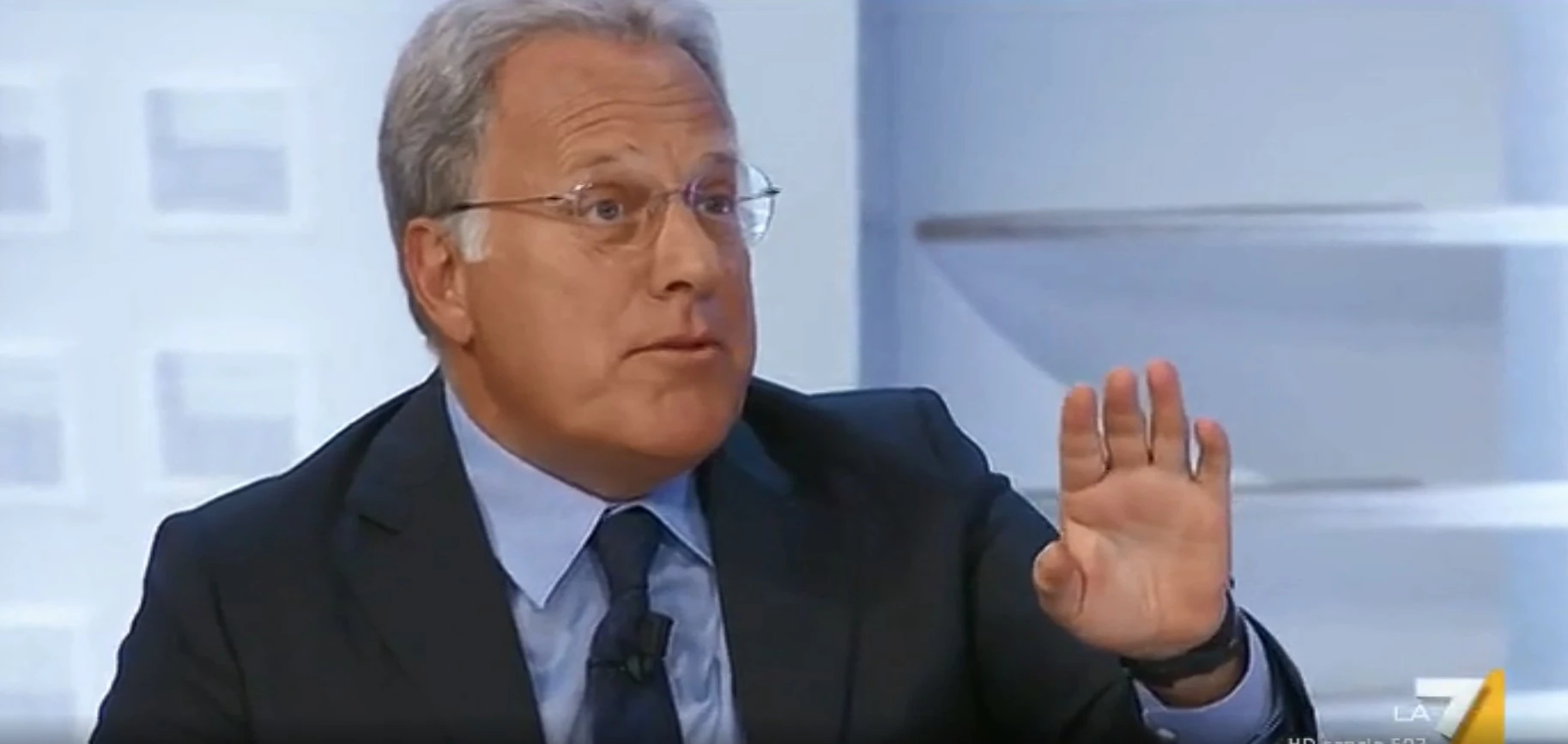 Marcello Sorgi sbrocca a L'aria che tira: "Dite cazz*** tutto il giorno", occhio alla faccia di Gianni Cuperlo