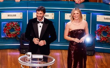 Stefano De Martino e Brenda Lodigiani? A notte fonda...