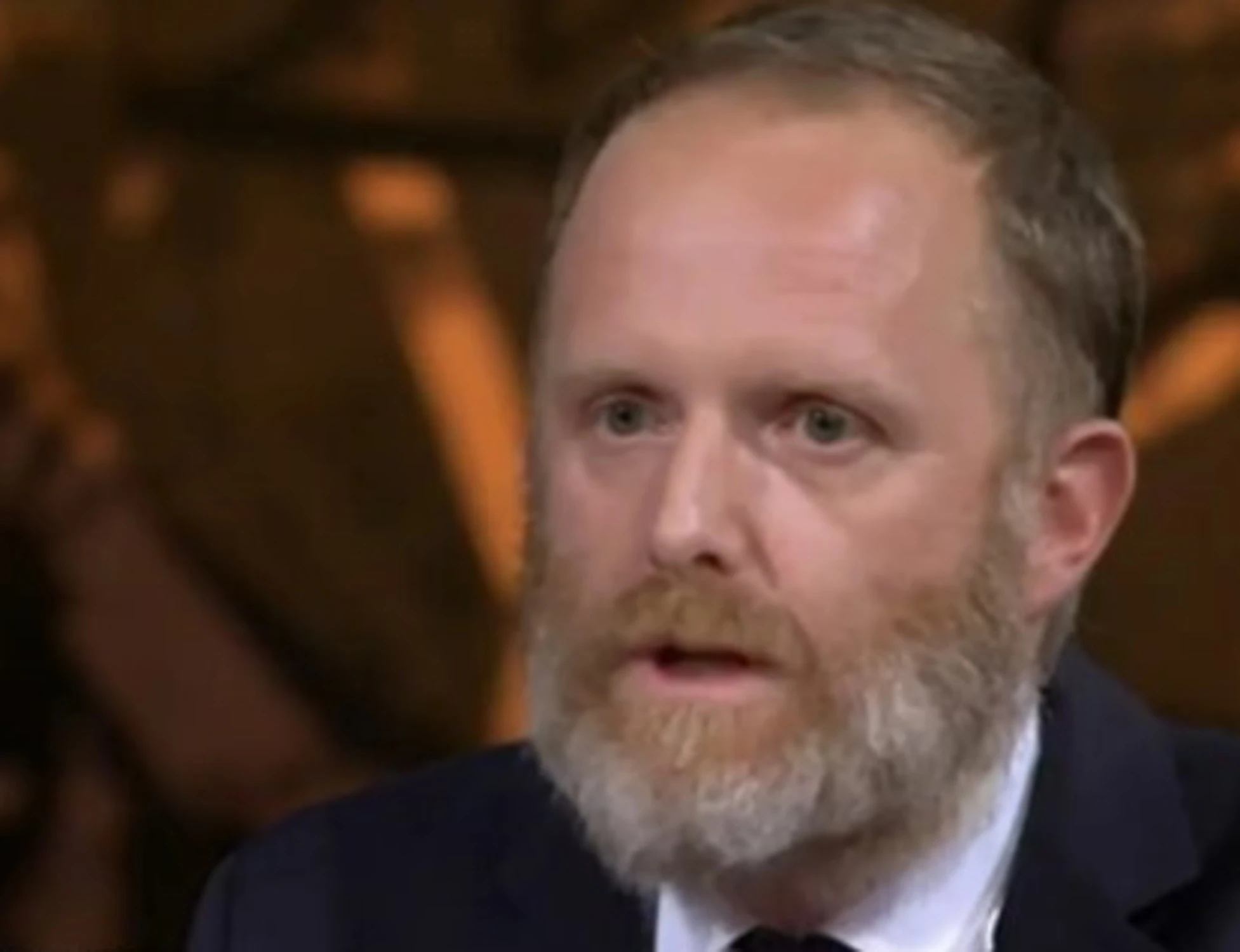 Rapinese, il sindaco di Como investito dalla bici elettrica: "Quelle bestie...", decisione estrema e polemiche
