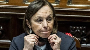 Mario Draghi "salva" Luciana Lamorgese: no al faccia a faccia con Matteo Salvini